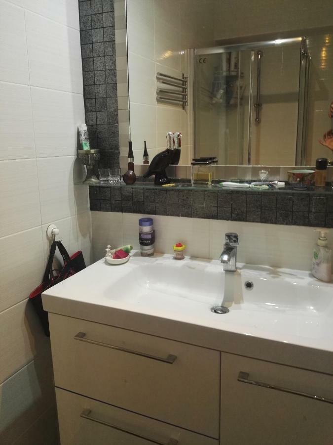 One Bedroom New With Large Living Apartmán