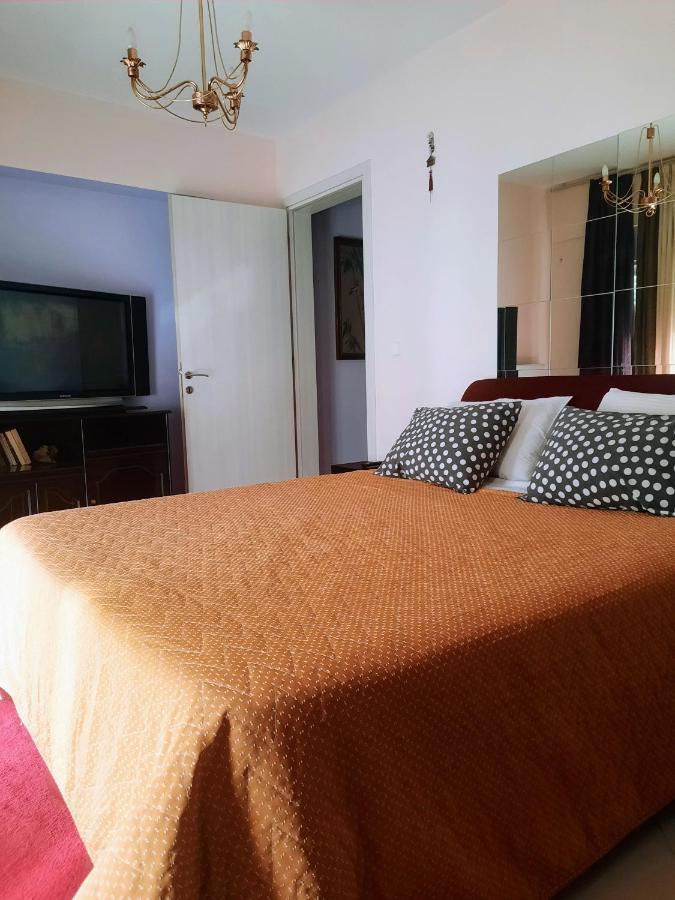 One Bedroom New With Large Living Apartment Athens